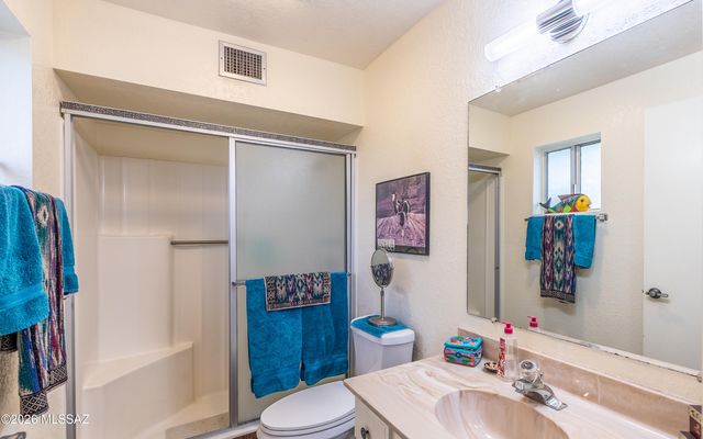 2031 S Santa Carla Drive, Green Valley, AZ 85614