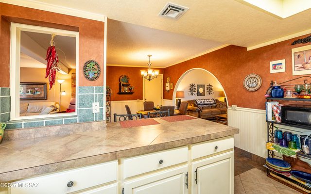 2031 S Santa Carla Drive, Green Valley, AZ 85614