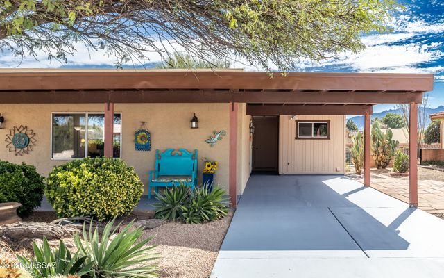 2031 S Santa Carla Drive, Green Valley, AZ 85614