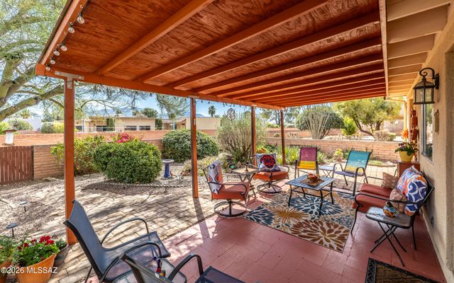 2031 S Santa Carla Drive, Green Valley, AZ 85614