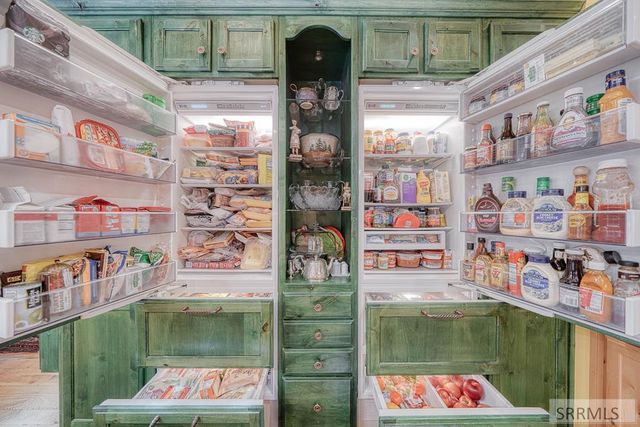 3884 Bill's Loop North Road, Island Park, ID 83429