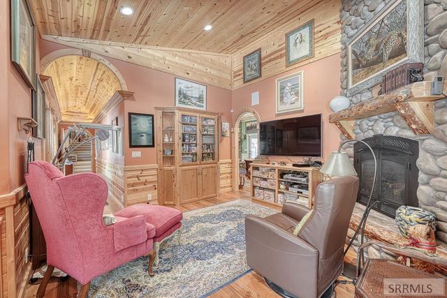 3884 Bill's Loop North Road, Island Park, ID 83429