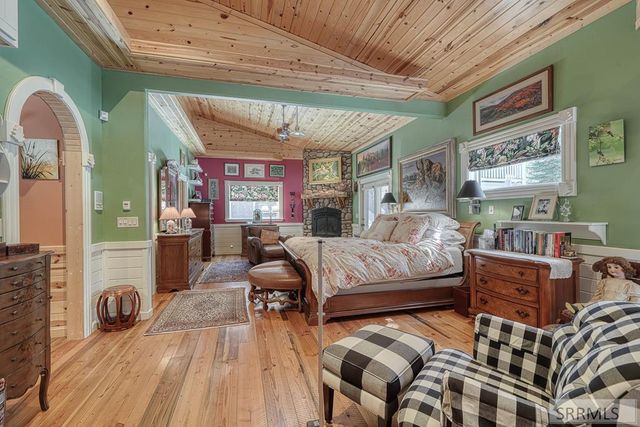 3884 Bill's Loop North Road, Island Park, ID 83429