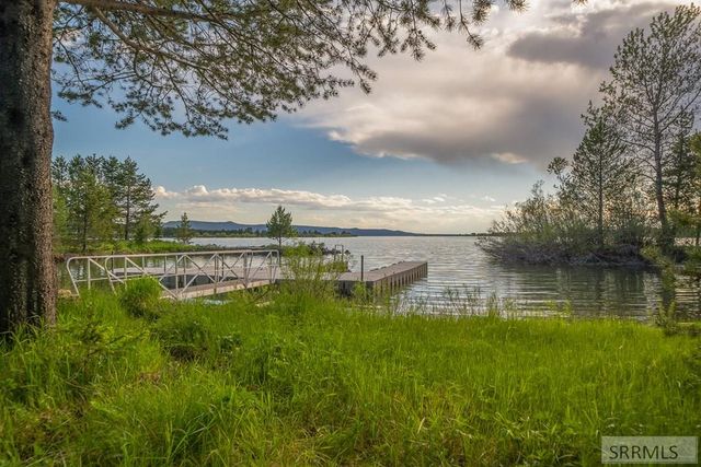 3884 Bill's Loop North Road, Island Park, ID 83429