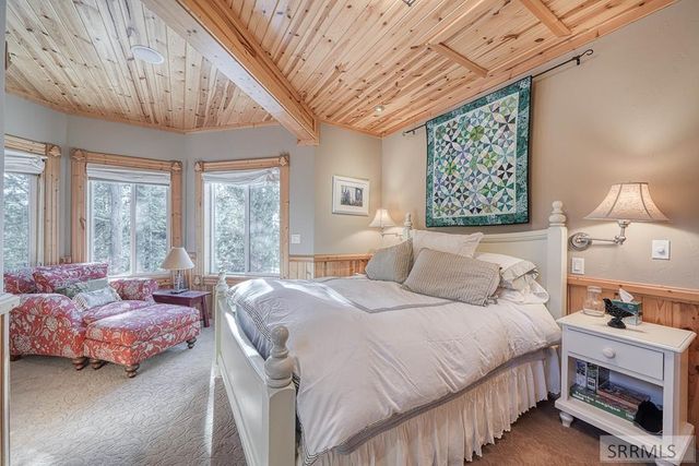 3884 Bill's Loop North Road, Island Park, ID 83429