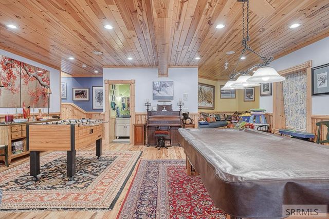 3884 Bill's Loop North Road, Island Park, ID 83429