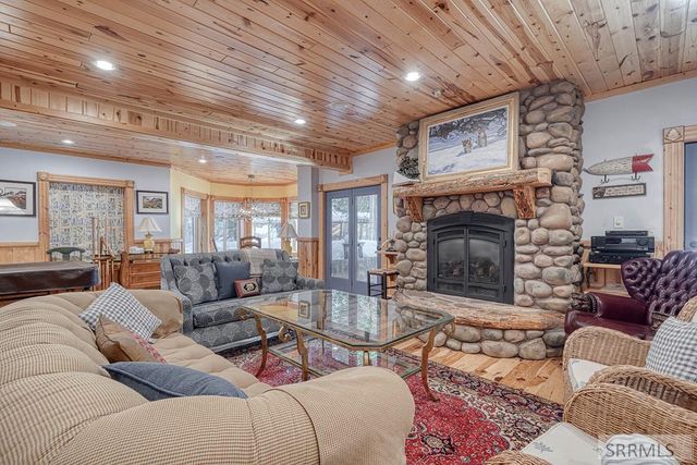 3884 Bill's Loop North Road, Island Park, ID 83429