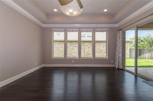 98 N Braided Branch Drive, Tomball, TX 77375