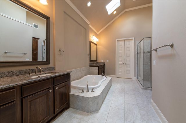 98 N Braided Branch Drive, Tomball, TX 77375