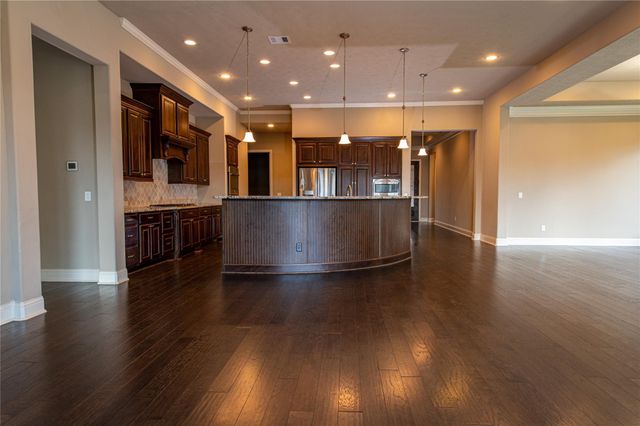 98 N Braided Branch Drive, Tomball, TX 77375