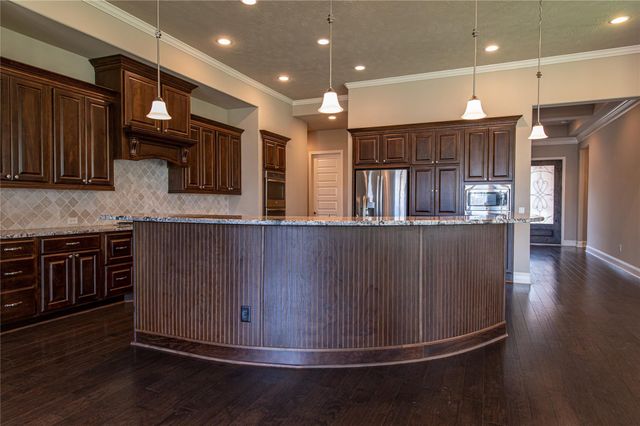 98 N Braided Branch Drive, Tomball, TX 77375