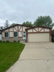 3432 Cone Avenue, Rochester Hills, MI 48309