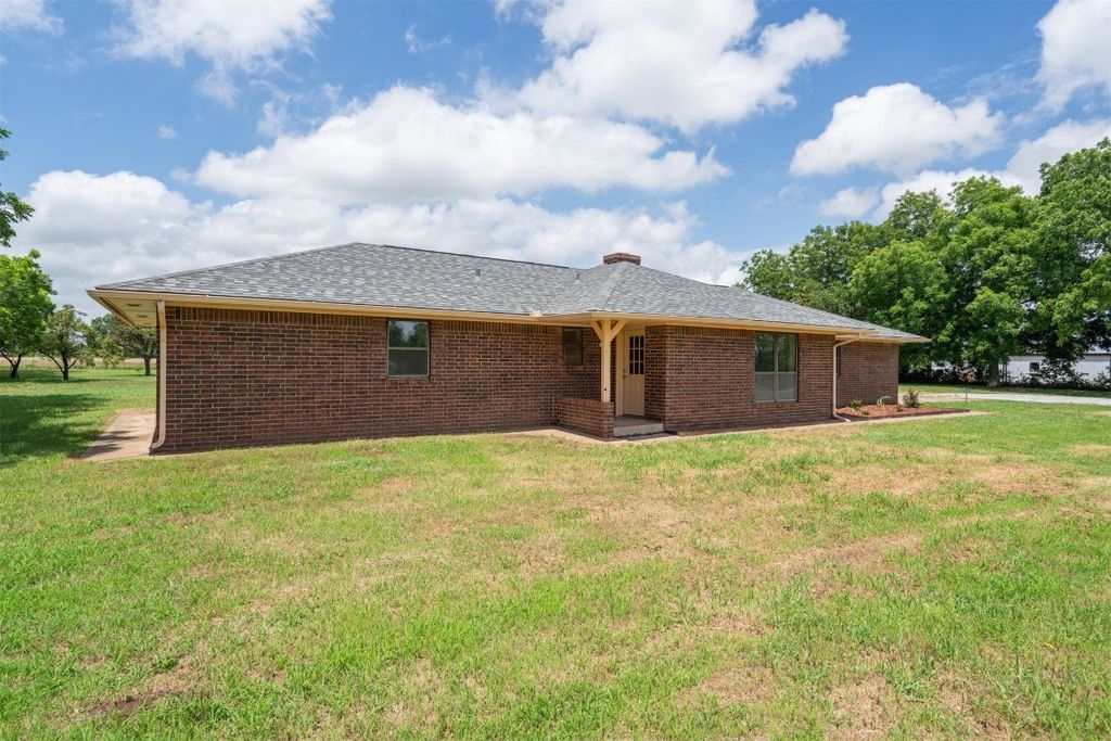 1720 County Road 1213, Tuttle, OK 73089
