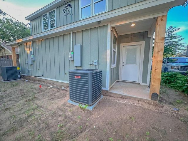 1920 27th Street, Lubbock, TX 79411