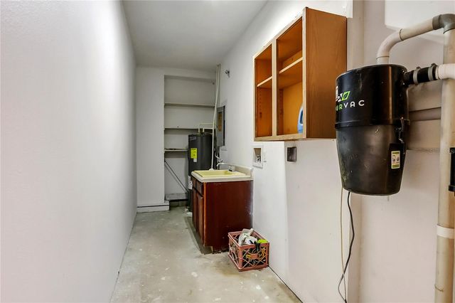 3020 DIVISION STREET, Oviedo, FL 32765