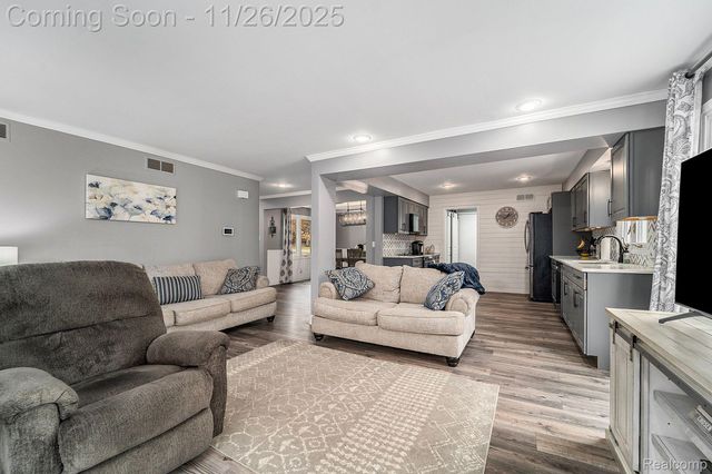 3638 Deer Run Drive, Brighton Township, MI 48114