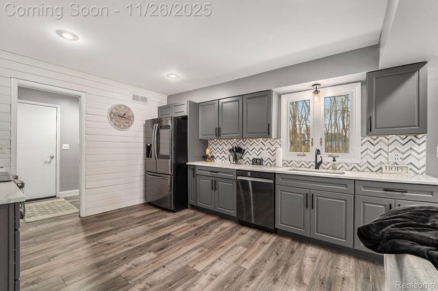 3638 Deer Run Drive, Brighton Township, MI 48114