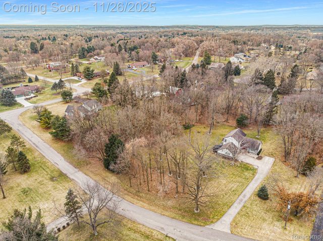 3638 Deer Run Drive, Brighton Township, MI 48114