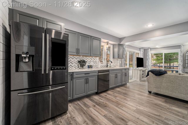 3638 Deer Run Drive, Brighton Township, MI 48114