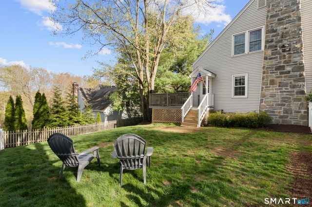 2032 North Benson Road, Fairfield, CT 06824