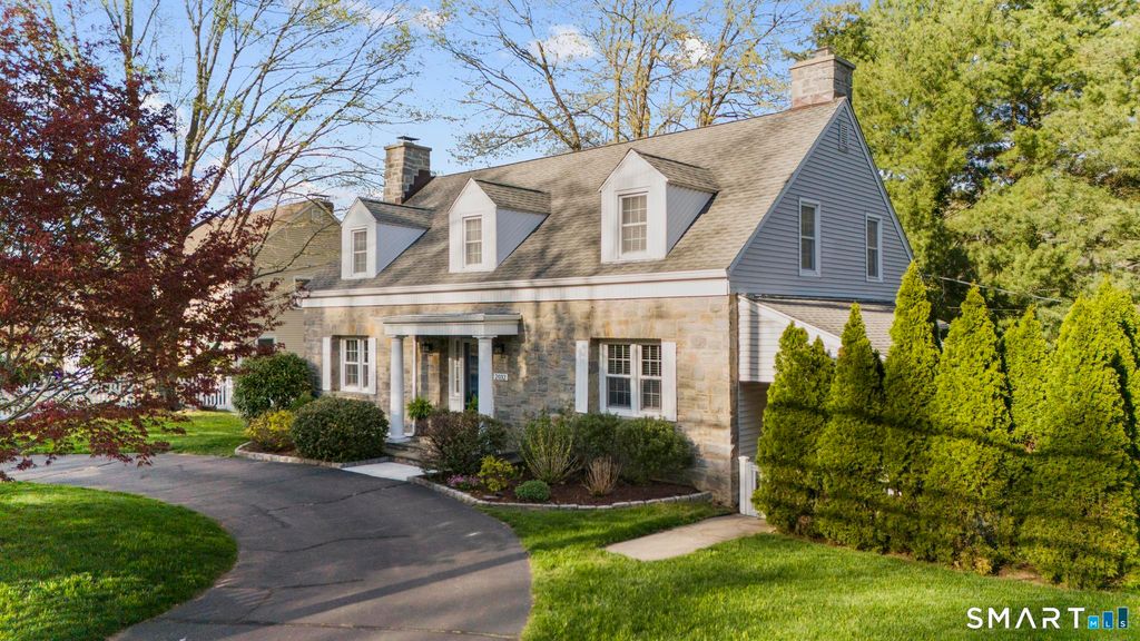2032 North Benson Road, Fairfield, CT 06824