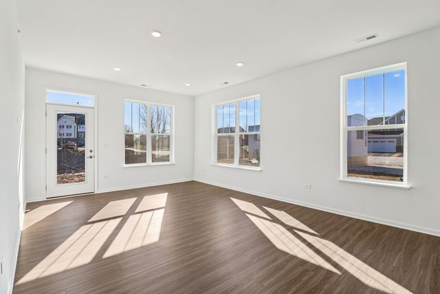 12256 Barcroft Circle S, Huntley, IL 60142