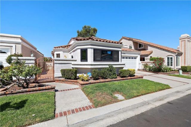 23247 EL GRECO, Mission Viejo, CA 92692