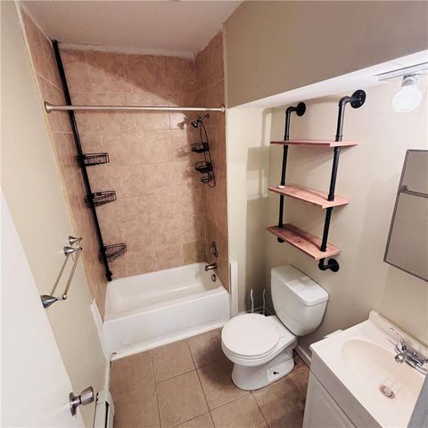 603 Aaron C, Bethlehem City, PA 18015