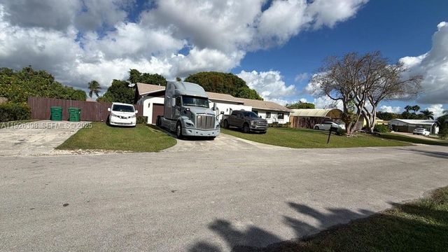 16051 SW 281st St, Homestead, FL 33033