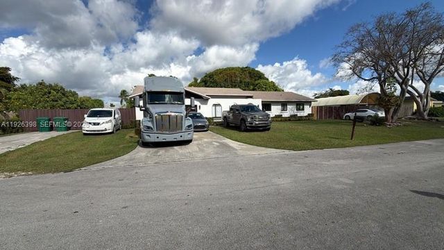 16051 SW 281st St, Homestead, FL 33033