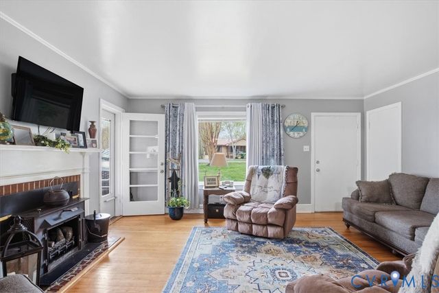 107 Patrick Henry Dr, Louisa, VA 23093