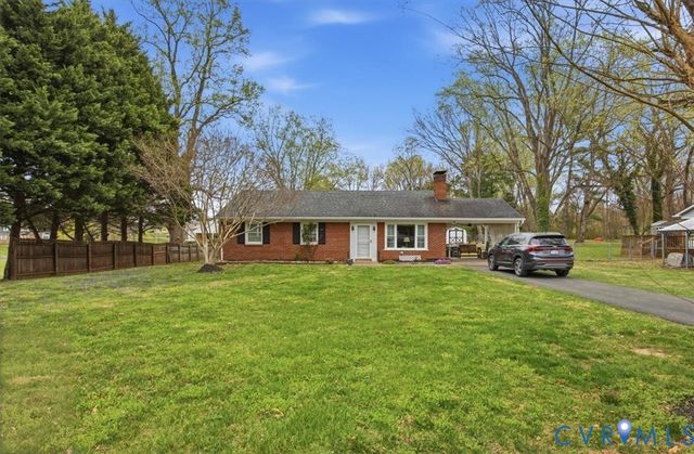 107 Patrick Henry Dr, Louisa, VA 23093