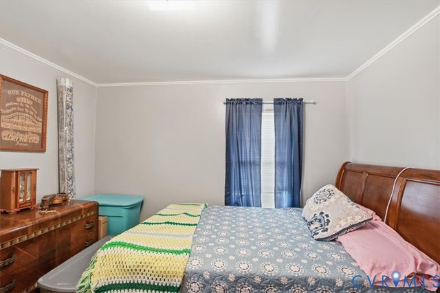 107 Patrick Henry Dr, Louisa, VA 23093