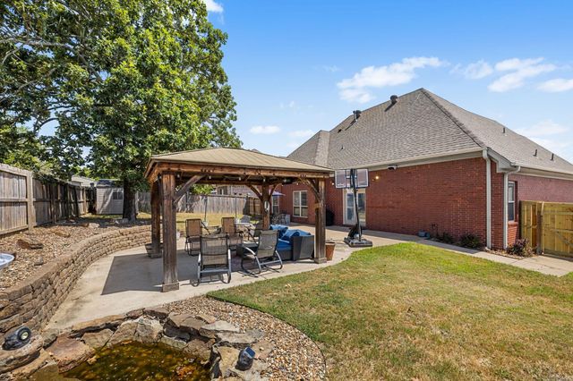 807 Indian Bay Drive, Sherwood, AR 72120