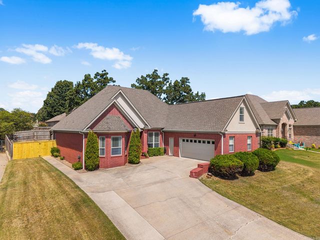 807 Indian Bay Drive, Sherwood, AR 72120
