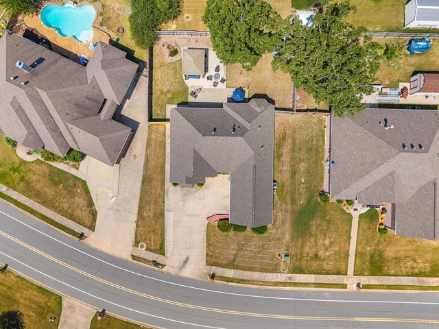 807 Indian Bay Drive, Sherwood, AR 72120