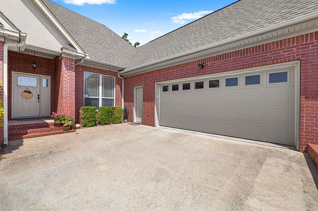 807 Indian Bay Drive, Sherwood, AR 72120