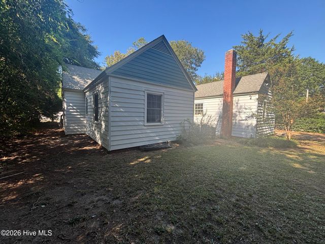 112 Raleigh Road Parkway N, Wilson, NC 27893