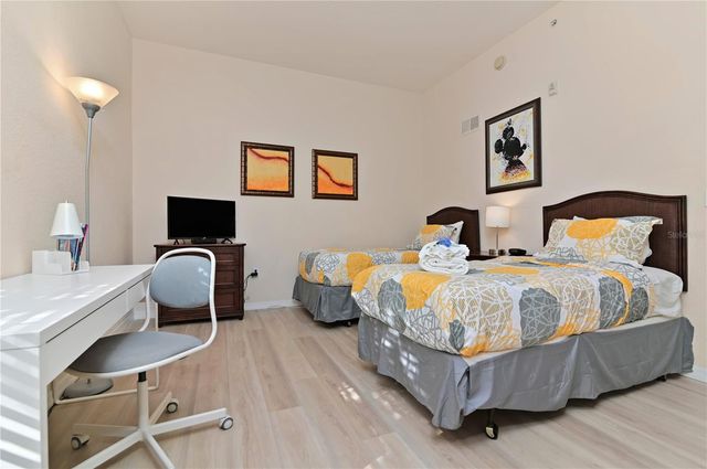 3060 PIRATES RETREAT COURT 302, Kissimmee, FL 34747
