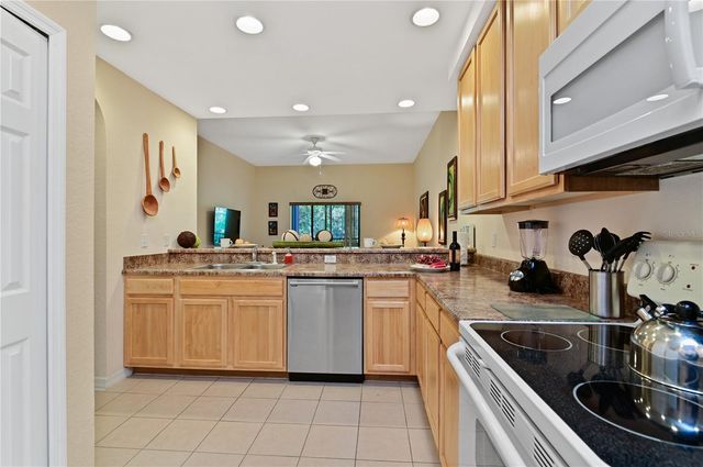 3060 PIRATES RETREAT COURT 302, Kissimmee, FL 34747