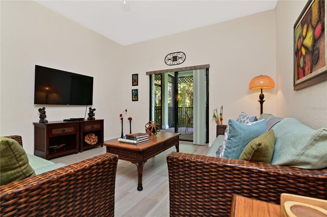3060 PIRATES RETREAT COURT 302, Kissimmee, FL 34747