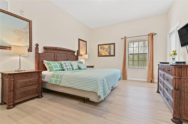 3060 PIRATES RETREAT COURT 302, Kissimmee, FL 34747