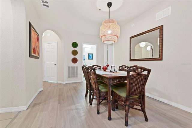 3060 PIRATES RETREAT COURT 302, Kissimmee, FL 34747