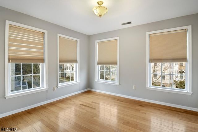 145 Arrowgate Dr, Randolph Twp., NJ 07869