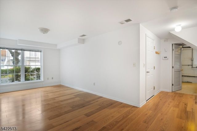 145 Arrowgate Dr, Randolph Twp., NJ 07869