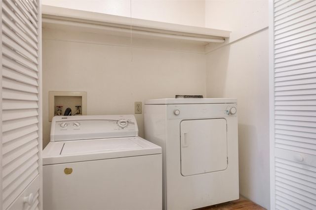 1559 Avenida De Las Americas, Santa Fe, NM 87507