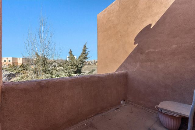 1559 Avenida De Las Americas, Santa Fe, NM 87507