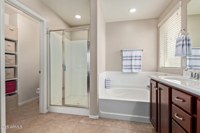 2053 E SADDLEBROOK Court, Gilbert, AZ 85298