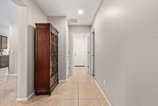 2053 E SADDLEBROOK Court, Gilbert, AZ 85298