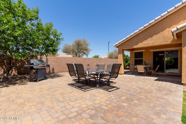 2053 E SADDLEBROOK Court, Gilbert, AZ 85298
